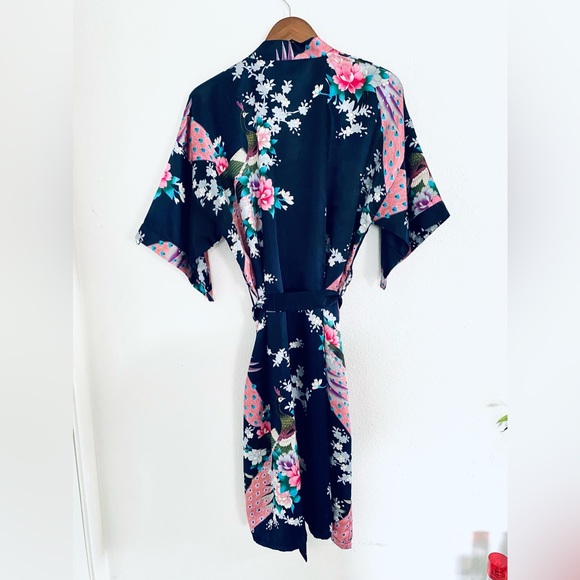 Sam Well Blue Floral Satin kimono Robe - Picture 3 of 9
